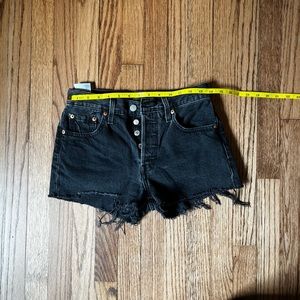 Black Levi’s Shorts